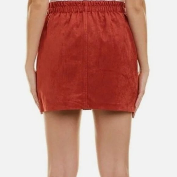 BCBGMAXAZRIA Red Orange Faux Suede Button Down Skirt Size M - Picture 3 of 5